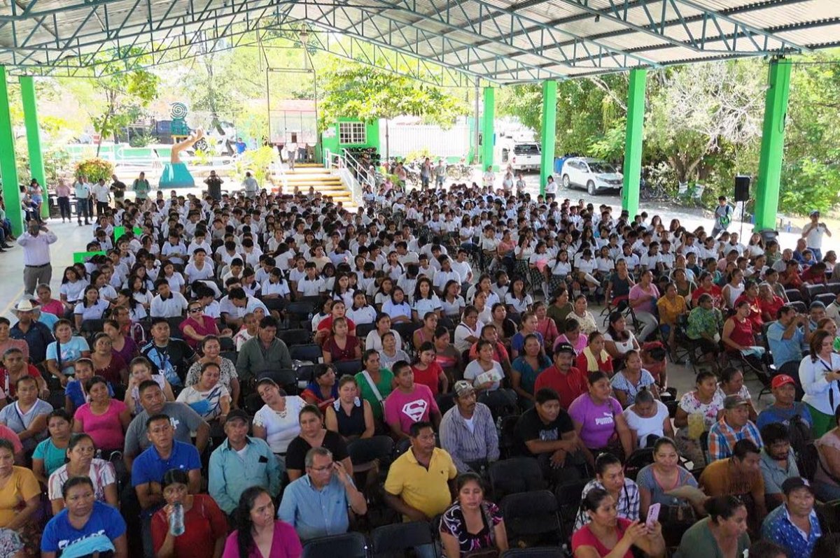 Inauguración de Paneles solares, por más energías ...
