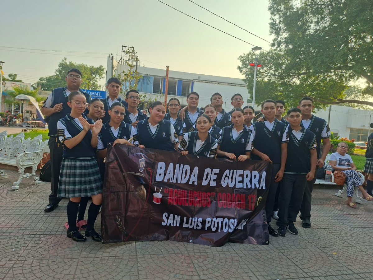  Orgullo y disciplina en cada golpe de tambor 