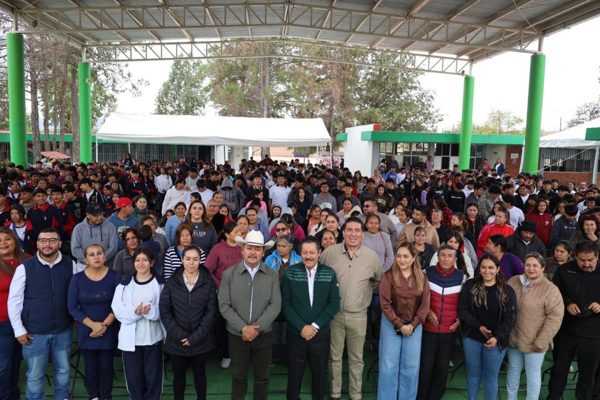 Entrega de cheque Plantel 07, Ahualulco, techado y...