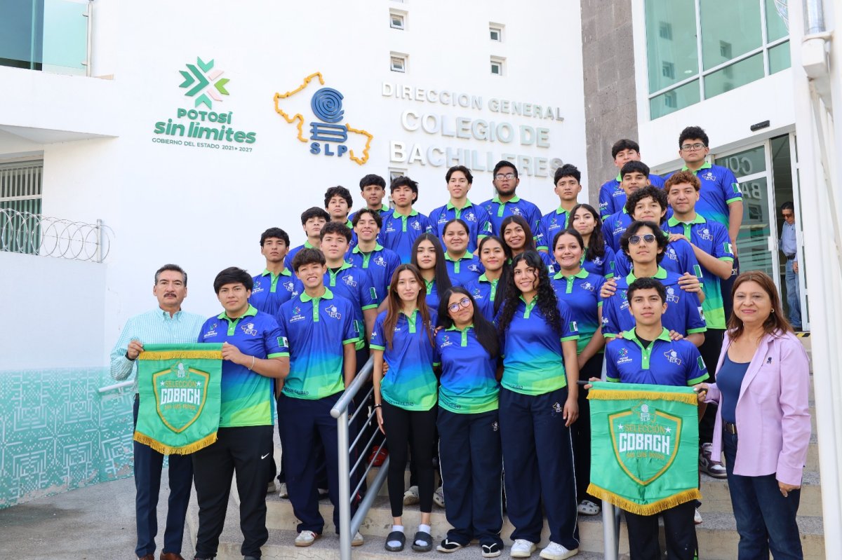 Abanderamiento de Delegaciones Deportivas Plantel 05...